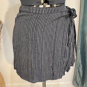 XL American Eagle Blue & Gray Striped Mini Wrap Skirt